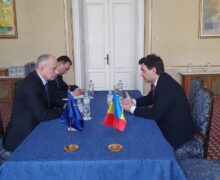 Попеску на встрече с заместителем генсека НАТО: «Нейтралитет Молдовы не означает изоляцию»