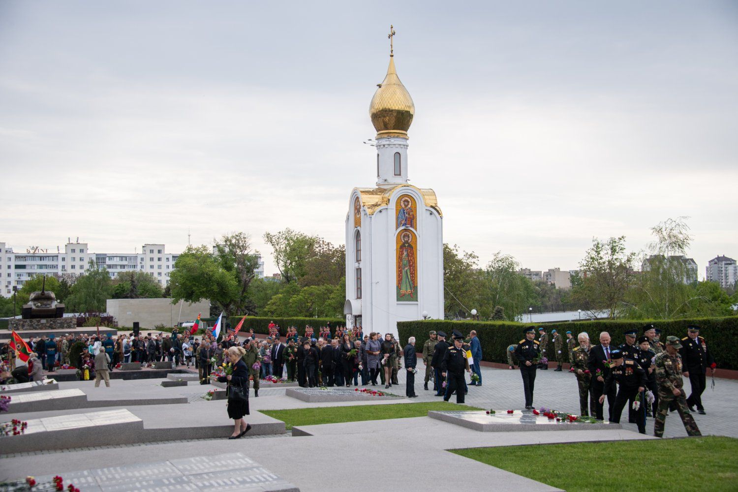 (FOTO) 9 mai, sărbătorit la Tiraspol. Krasnoselski: „Situația este tensionată și grea”