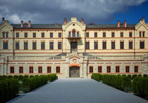 Castelul Mimi este pregătit să pună în valoarea potențialul turistic al Moldovei pentru oficialii care la 1 iunie ajung la Sumiitul Comunității Politice Europene