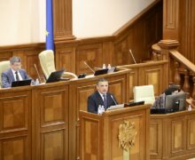 Teleradio-Moldova: зарплаты, кадры и вопросы оппозиции. Как в парламенте обсудили работу общественной телерадиокомпании