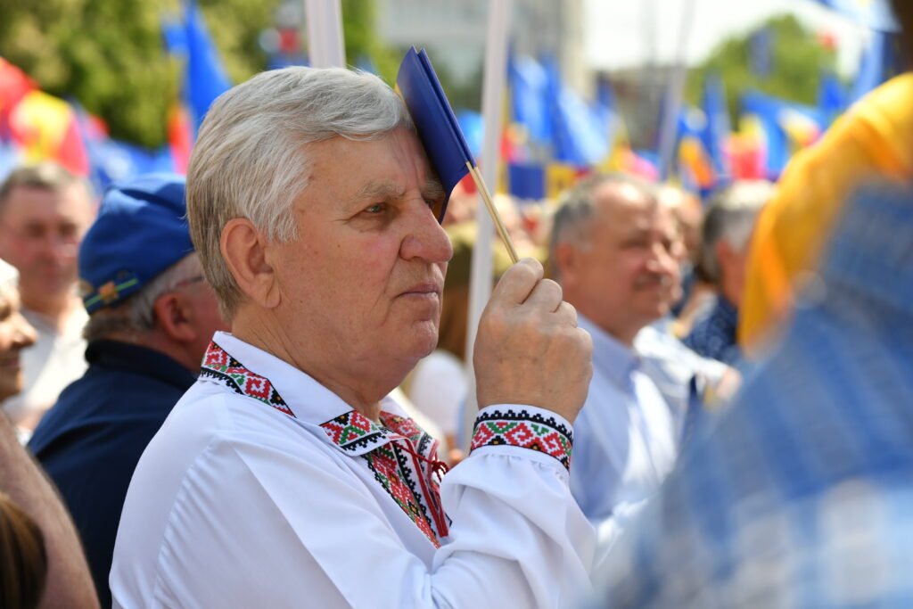 „Generația celor care nu sunt nostalgici după înghețata sovietică”. Reportaj NM de la Adunarea „Moldova Europeană”