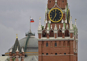 «Новый виток напряженности». В Кремле прокомментировали решение Байдена разрешить Украине бить ракетами ATACMS вглубь территории России