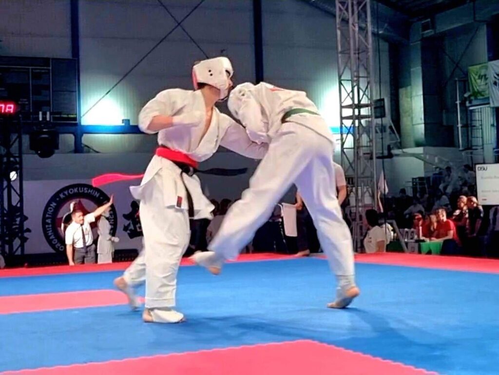 Moldovenii, pe podium la Campionatul European de Karate Kyokushinkai! Au adus acasă 10 medalii