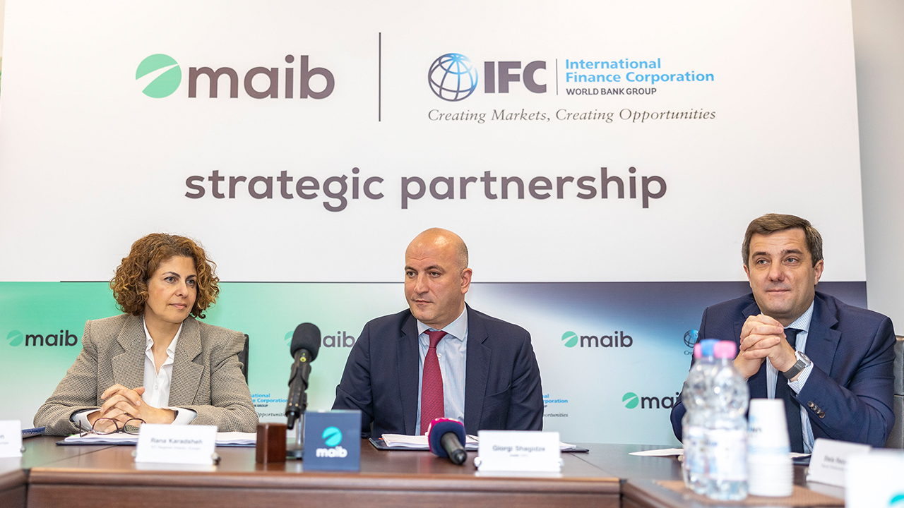 Maib și Corporația Financiară Internațională au semnat un acord de finanțare care va sprijini dezvoltarea IMM-urile din Moldova