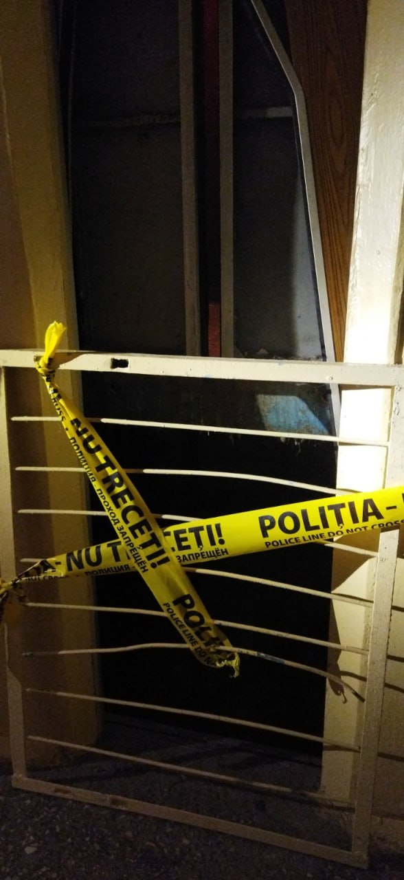 (ФОТО) В многоэтажке Кишинева упал лифт с людьми