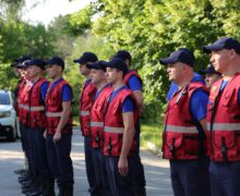 (ФОТО) Молдавские спасатели отправились на учения в Грузию
