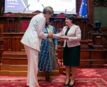 (ФОТО) Гаврилица получила премию Women Political Leaders