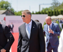 Klaus Iohannis pierde definitiv două case din Sibiu și trebuie să întoarcă statului sute de mii de euro, bani din chirie