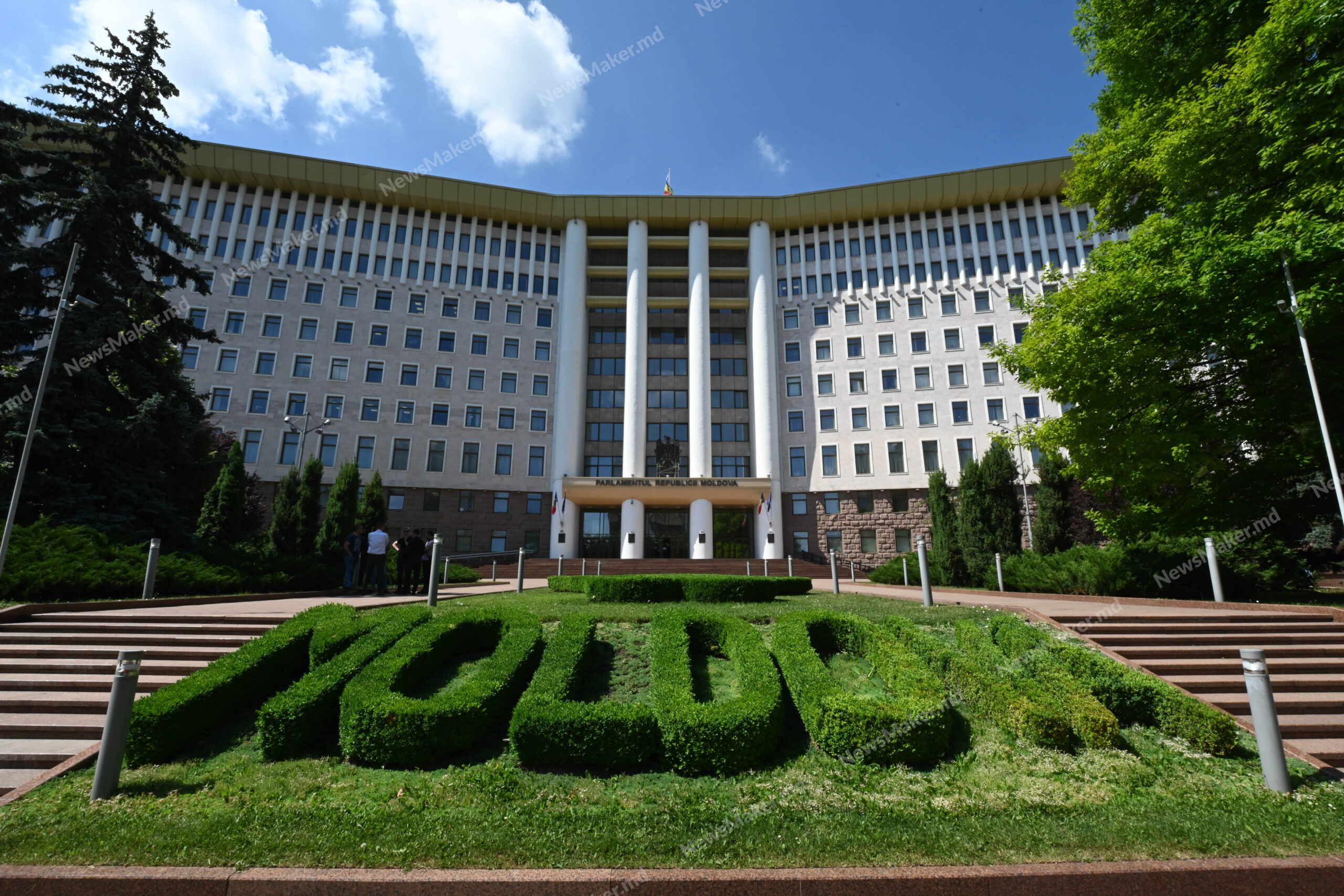NM Espresso: о новых кредитах Молдовы, наказании телеканалов Гагаузии  и о подделке анкет переписи