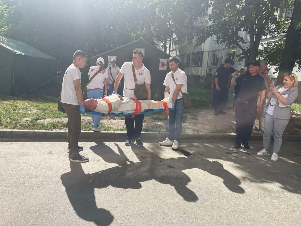 (ФОТО) В Молдове прошли учения спасателей. Они ликвидировали последствия землетрясения