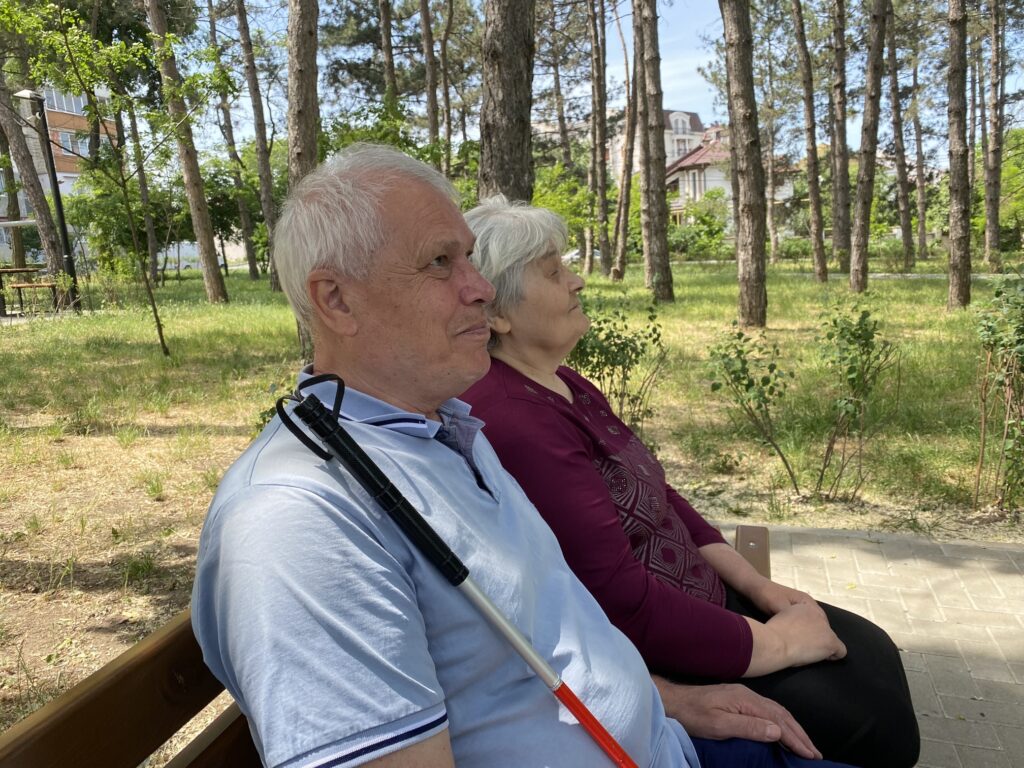 «Я услышу ее». Жизнь незрячей пары из Молдовы длиною в полвека
