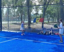 В Кишиневе полиция расследует ограбление кортов для игры в падел-теннис в парке La Izvor
