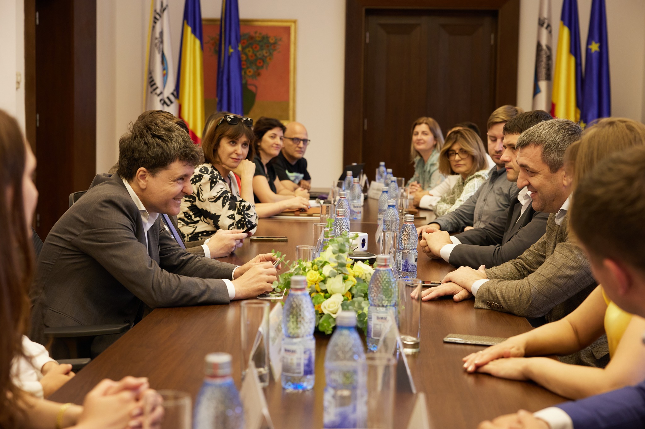 FOTO Lilian Carp efectuează o vizită oficială în România: a avut întrevederi cu primarii din București și Buzău