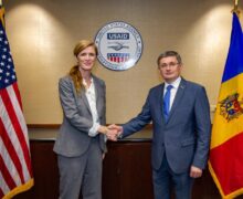«От имени граждан Молдовы поблагодарил США». Гросу встретился в Вашингтоне с Самантой Пауэр