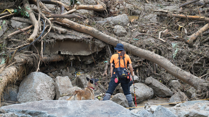 FOTO/VIDEO Inundaţii şi alunecări de teren în Coreea de Sud: 33 de persoane au murit, alte zece sunt date dispărute