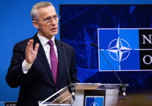 NATO justifică atacurile Ucrainei asupra țintelor militare de pe teritoriul Rusiei