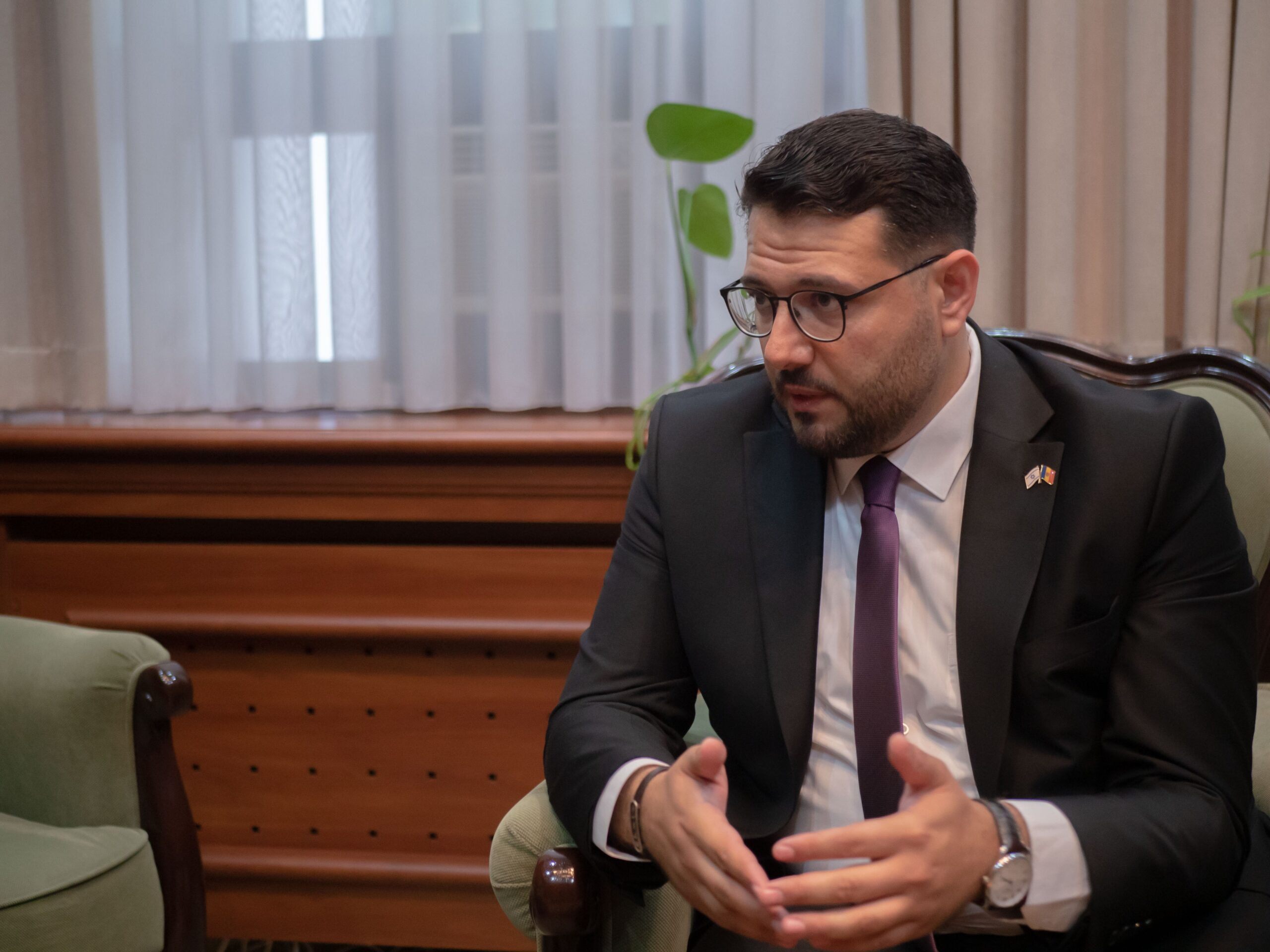 «Многие выходцы из Молдовы сейчас восстанавливают молдавское гражданство». Интервью NM с послом Молдовы в Израиле
