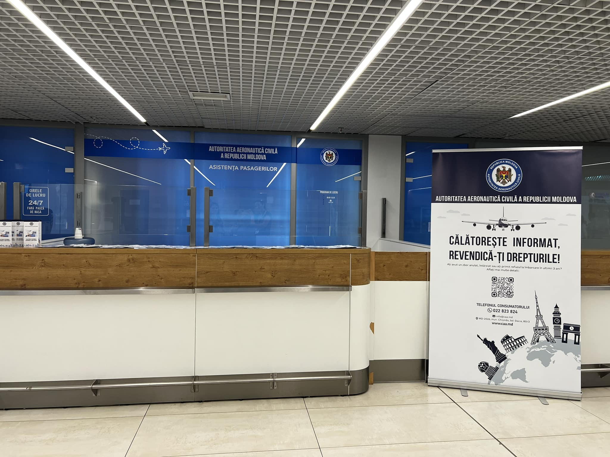 FOTO Zborul a fost anulat sau întârzie? La Aeroportul din Chișinău a fost deschis un birou, unde cetățenii pot cere suport