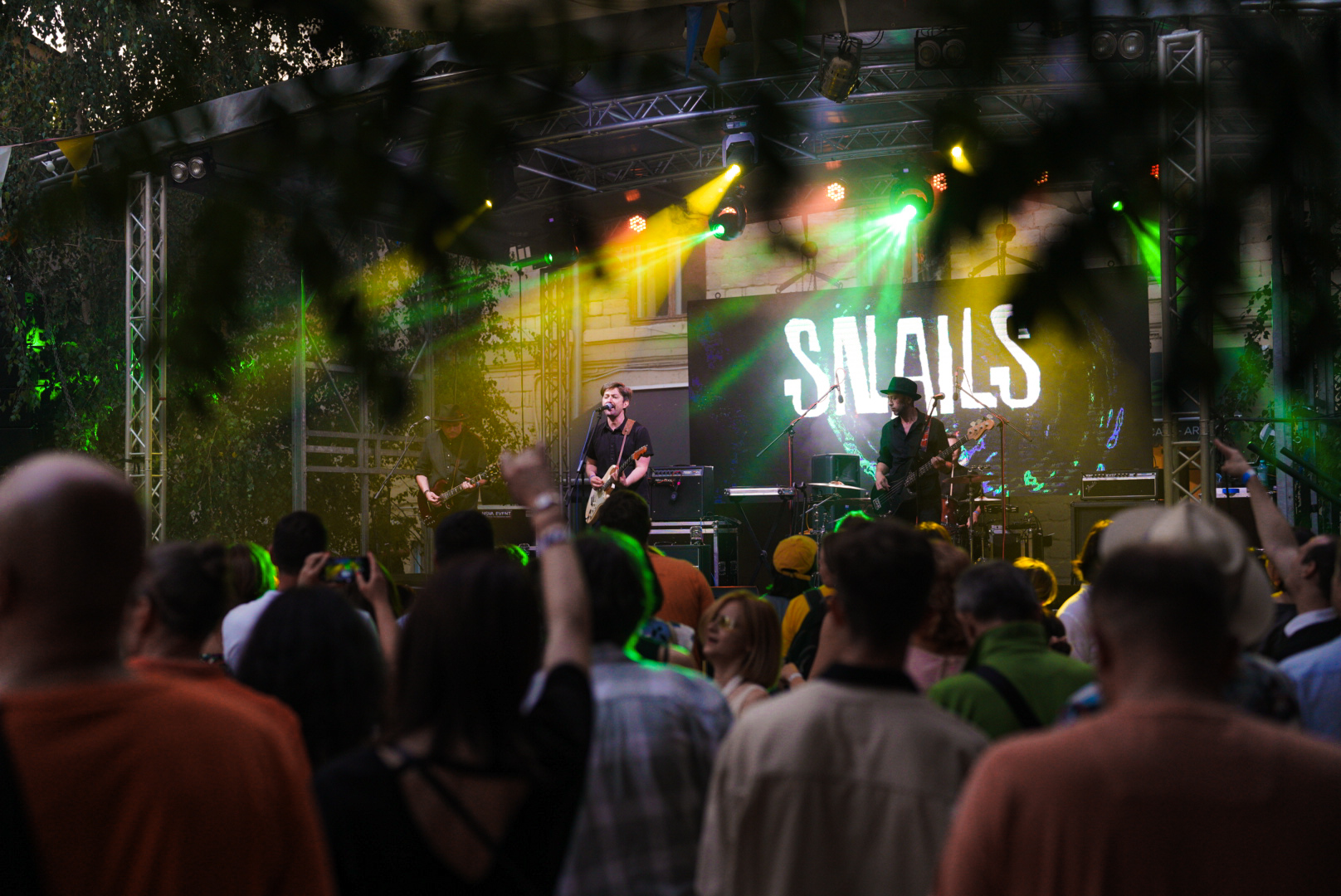 Trupa Snails a susținut primul concert la Chișinău, după o pauză de 10 ani. Peste 400 de oameni au dansat pe melodiile îndrăgitei formații