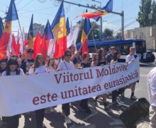 LIVE Partidul Renaștere desfășoară un marș: „Viitorul Moldovei este în Uniunea Eurasiatică”