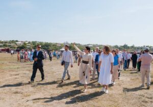 (ВИДЕО, ФОТО) Ковры, танцы и бесплатная еда на фестивале в Гагаузии. Гуцул поблагодарила Шора за «вклад в проведение праздника»