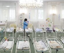 Интерпол: преступная группа получала до 120 000 евро за новорожденного. Среди подозреваемых — граждане Молдовы