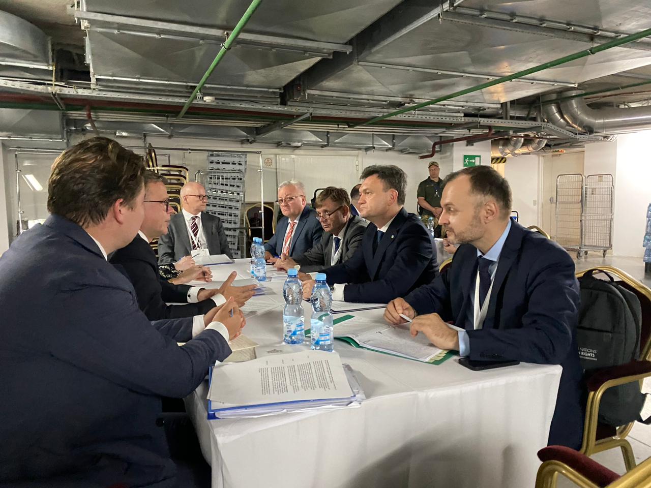 (ФОТО) Дорин Речан встретился с премьер-министром Финляндии и президентом Венгрии. Что они обсудили?