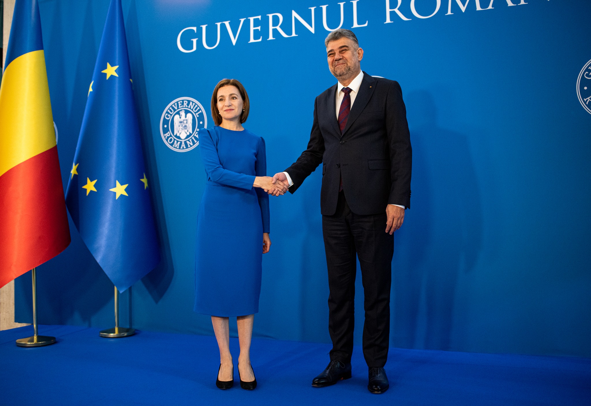„Ne apropie tot mai mult”. Maia Sandu a discutat cu premierul român despre atragerea investițiilor din România