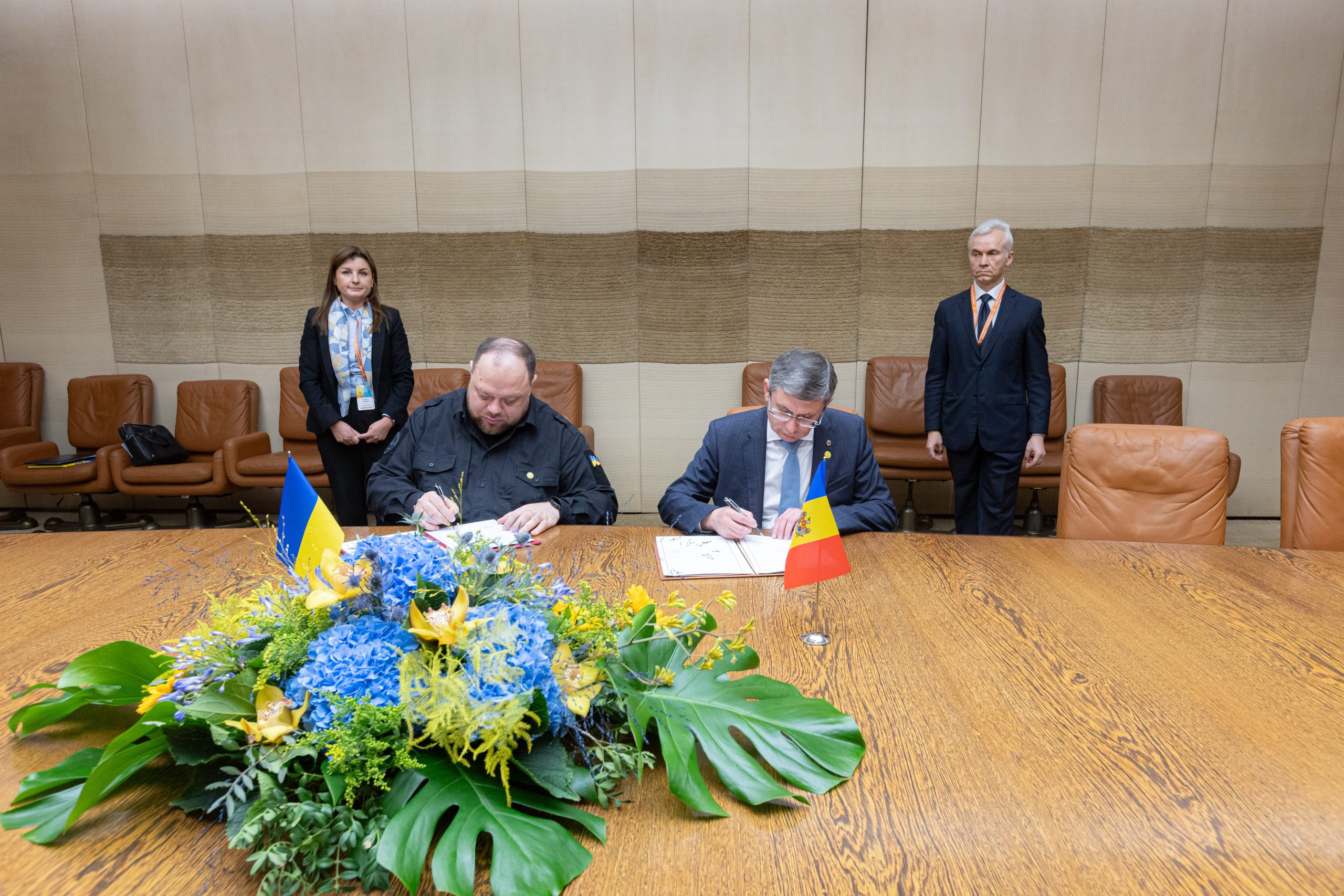 Moldova și Ucraina își consolidează eforturile în apropierea de UE și cooperarea cu NATO. Memorandum de înțelegere, semnat la Praga