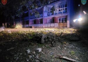 FOTO Regiunea Odesa, atacată cu rachete: O pensiune, silozuri de grâne și blocuri de locuit – avariate