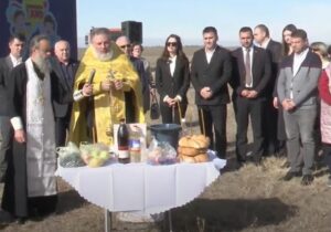 FOTO Preoți, rugăciuni și… Șor. Construcția GăgăuziaLand, lansată cu fast la Congaz
