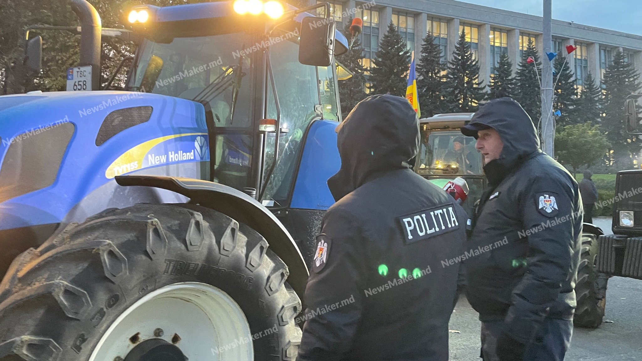 (ФОТО, ВИДЕО) «Полиция получила приказ провоцировать нас». Александр Слусарь о новом протесте ассоциации «Сила фермеров»