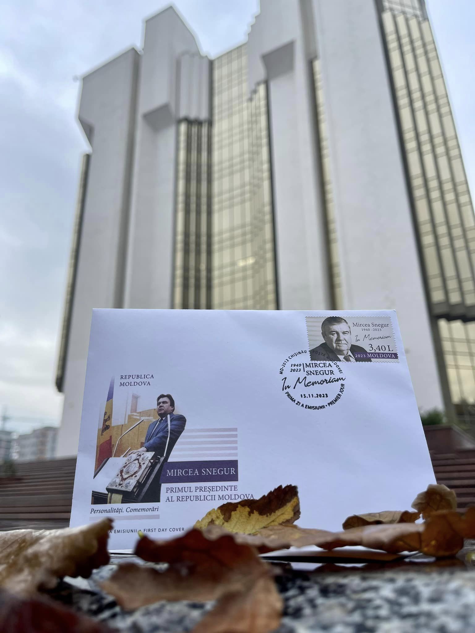 «Почта Молдовы» выпустила марки в честь Иона Друцэ и Мирчи Снегура