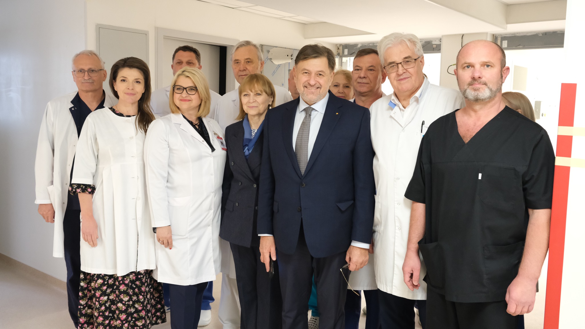 FOTO Miniștrii Sănătății de la Chișinău și București, în vizită la spitalul de Urgențe din capitală: au discutat cu personalul medical