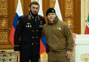 Сын главы Чечни Адам Кадыров стал «куратором» нового батальона. Ранее он избил студента за сожжение Корана