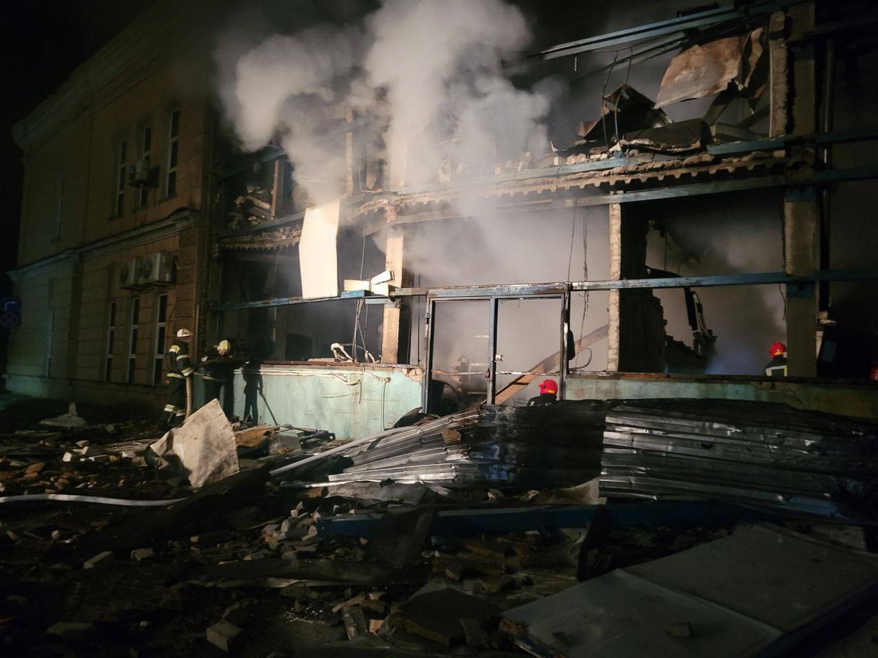 (ФОТО) В Одессе из-за ночной атаки поврежден памятник Всемирного наследия ЮНЕСКО