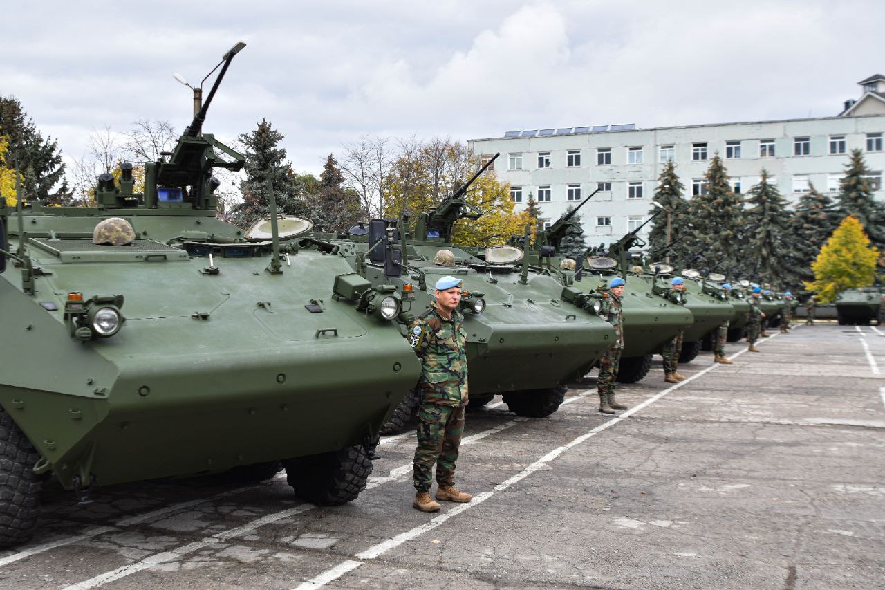 Armata din Moldova, dotată cu noi blindate „Piranha”, oferite de Germania. Nosatîi: ne consolidăm capacitățile de apărare