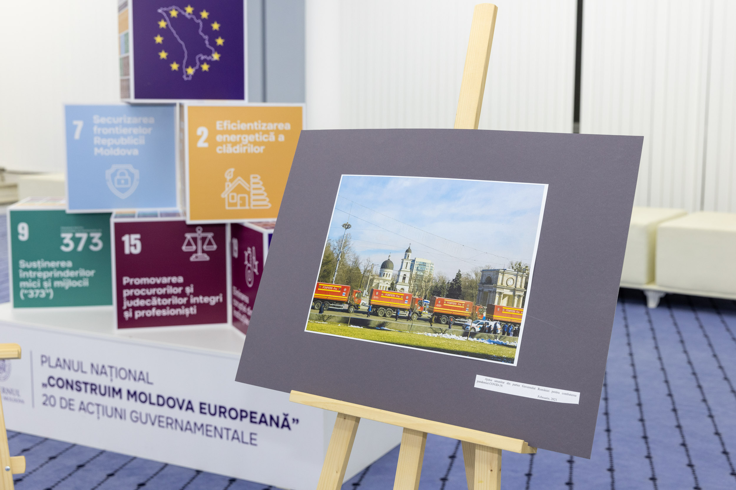 „Mulțumim, România!”: Cele mai importante proiecte finanțate de București în Moldova, expuse în imagini, la Guvern