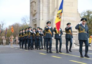 NM Espresso: о церковных скандалах в Молдове, военном параде в Бухаресте и о новом российском эмбарго на молдавские фрукты