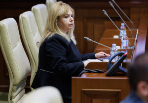 NM Espresso: кто будет следить за СИБ, что сказала о перспективах Молдовы глава Нацбанка, и как правительство решило вопрос продленки