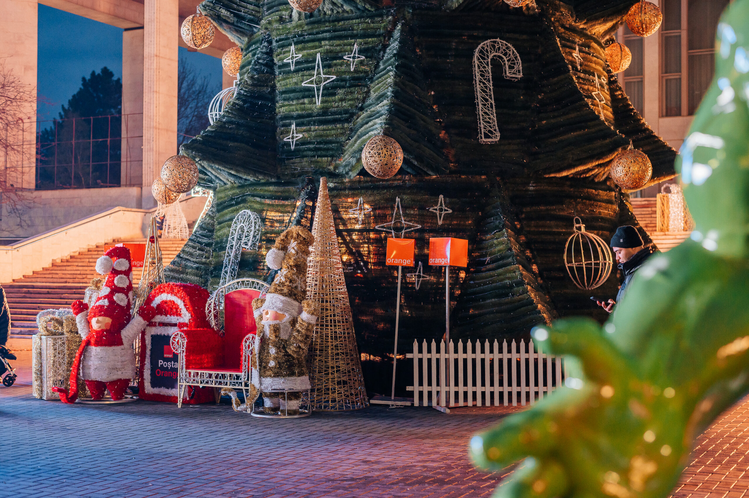 Orange приглашает вас в Рождественский городок – место, где можно ощутить волшебство зимних праздников