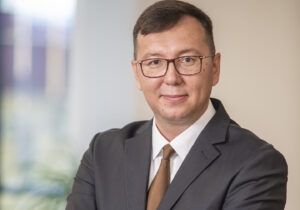 Bulat Rakhmetov este nou Director General al Rompetrol Moldova, lider de piață în Republica Moldova, cu o rețea de aproape 100 de stații de carburanți, în toată țara