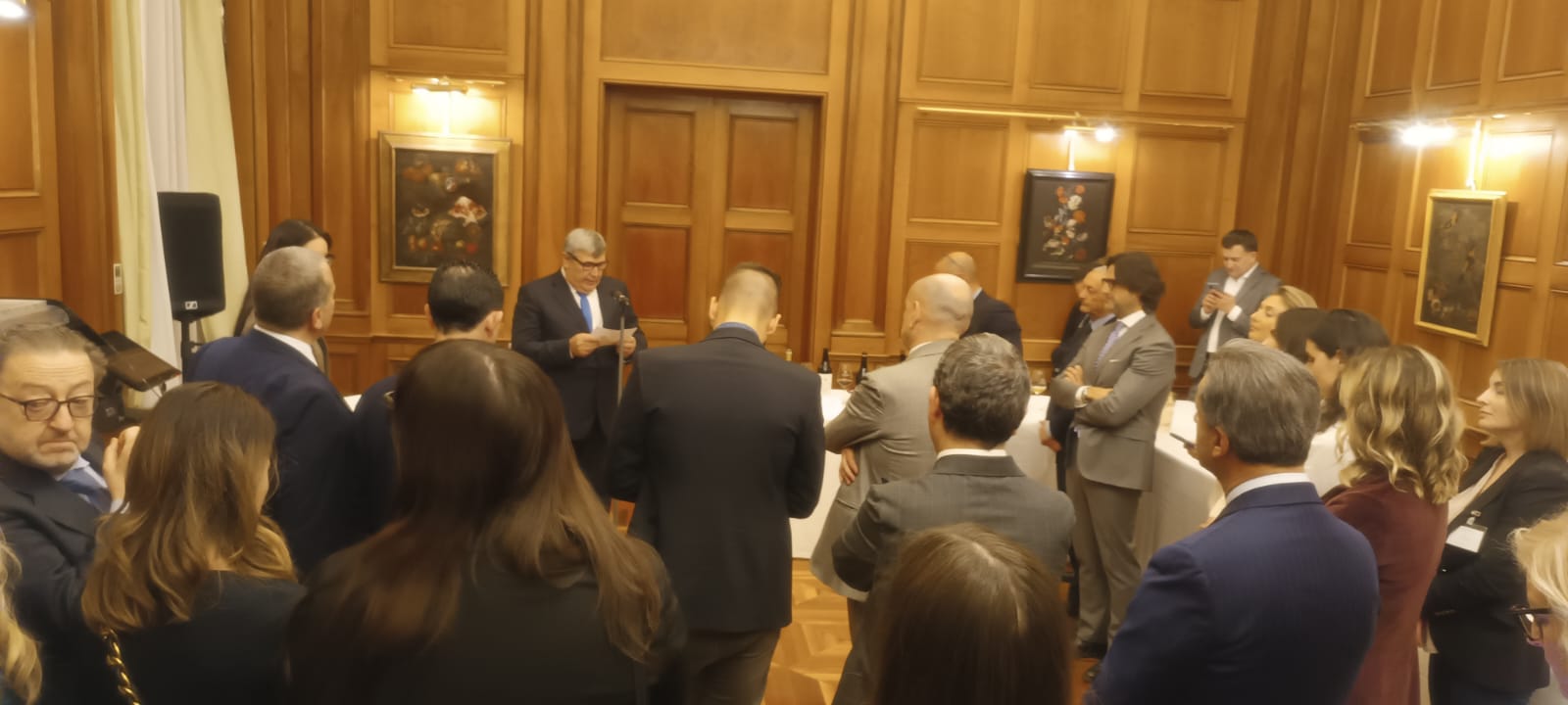 FOTO Degustare de vinuri moldovenești la Camera Deputaților din Roma: 100 de parlamentari și oameni de afaceri au savurat băuturile