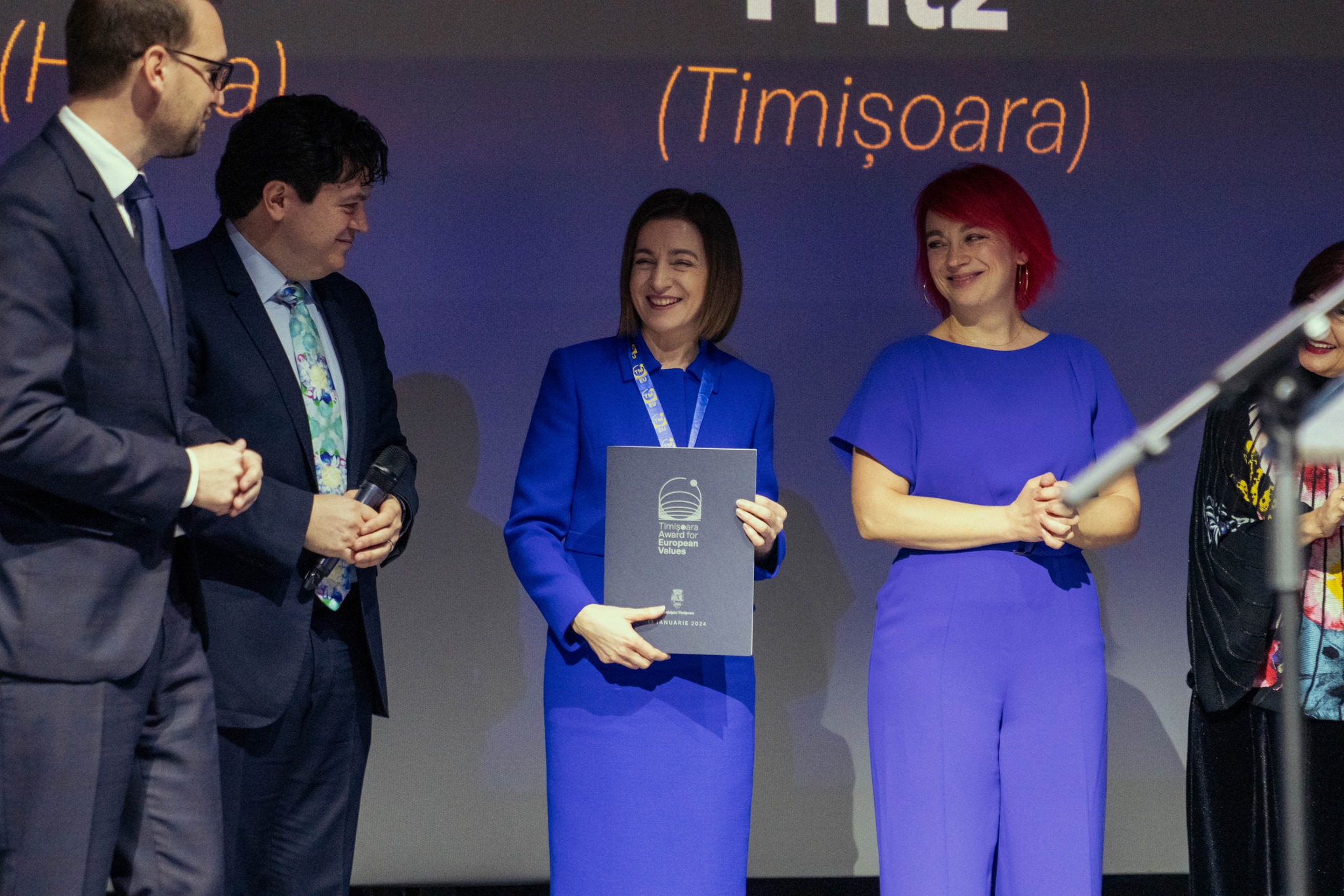 Sandu a primit premiul de 30 de mii de euro din partea României: „O apreciere pentru modul în care Moldova își apără dreptul de a trăi în pace”