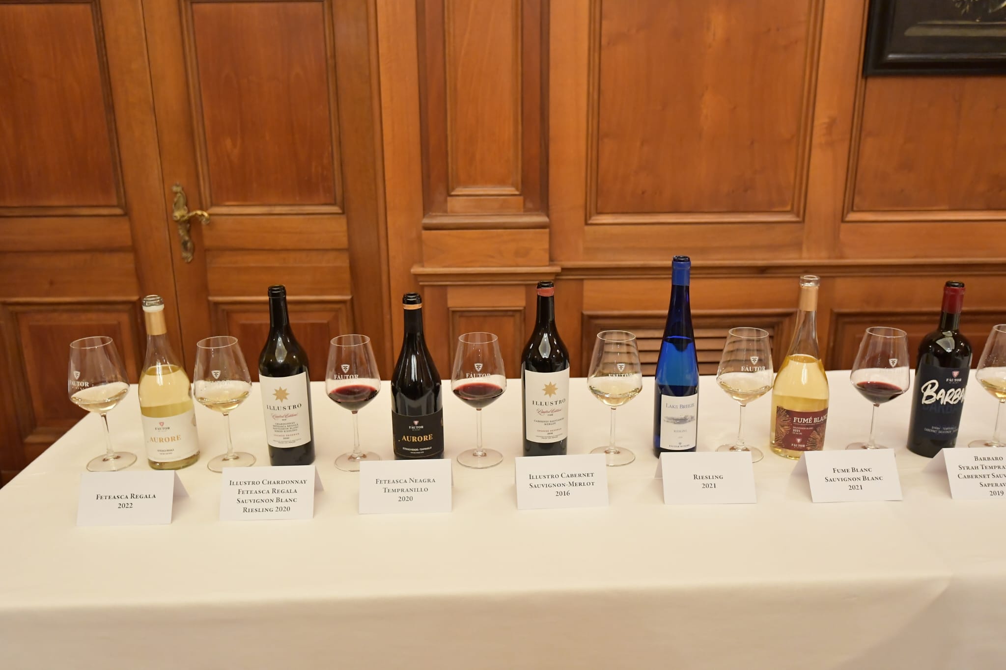FOTO Degustare de vinuri moldovenești la Camera Deputaților din Roma: 100 de parlamentari și oameni de afaceri au savurat băuturile