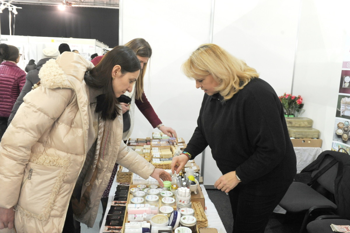 FOTO Ce produse puteți găsi la expoziția „Fabricat în Moldova”? Peste 350 de antreprenori își prezintă mărfurile