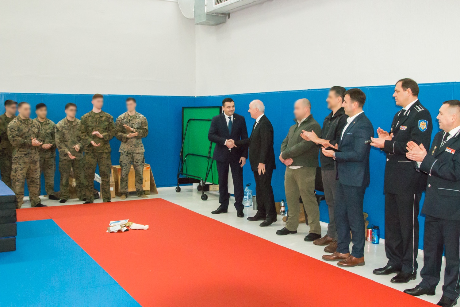 Instruirile pușcașilor marini ai SUA pentru trupele speciale din Moldova: Efros, Cernăuțeanu și Logsdon au făcut o vizită în zona antrenamentelor