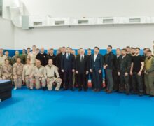 Американские морпехи обучают молдавских спецназовцев борьбе с терроризмом. Глава МВД и посол США посетили учебный центр