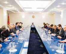 Санду обсудила с иностранными послами в Молдове проведение референдума о вступлении в ЕС