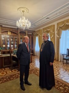 Mitropolitul Vladimir s-a întâlnit cu ambasadorul rus Oleg Vasnețov. Mitropolia: „Și-au exprimat preocuparea pentru pace”